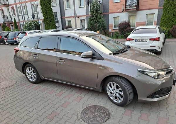 Toyota Auris cena 59000 przebieg: 147000, rok produkcji 2016 z Warszawa małe 37